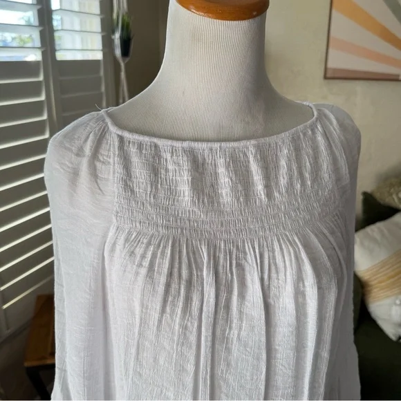 Zac & Rachel white flowy ruched blouse - Picture 2 of 6